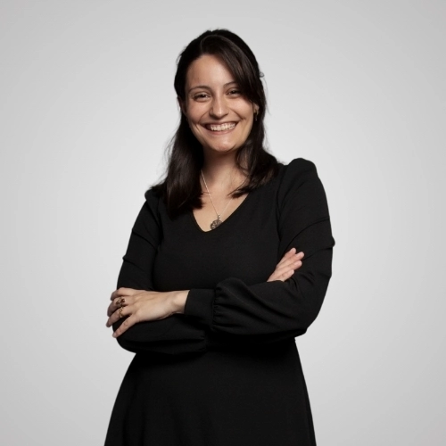 Retrato de Giulia, tutora del curso de Inteligencia Artificial para traductores e intérpretes.